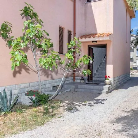 With A - C In Punat-insel Krk 55103 Апартаменты *