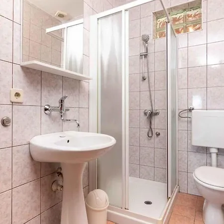 With A - C In Punat-insel Krk 55103 Апартаменты Пунат